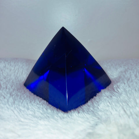 Pyramid andara talisman